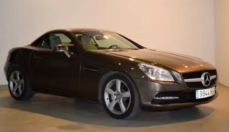 Left hand drive MERCEDES SLK CLASS 200 SPANISH REG